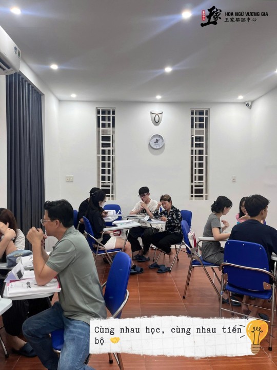 LỚP HỌC THỰC TẾ TẠI HOA NGỮ VƯƠNG GIA